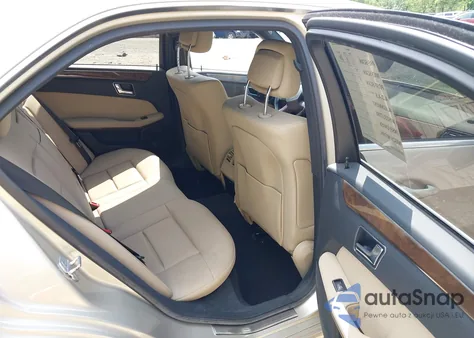 2010 Mercedes-Benz E 350 4Matic z USA, uszkodzony, nr VIN WDDHF8HB4AA148403